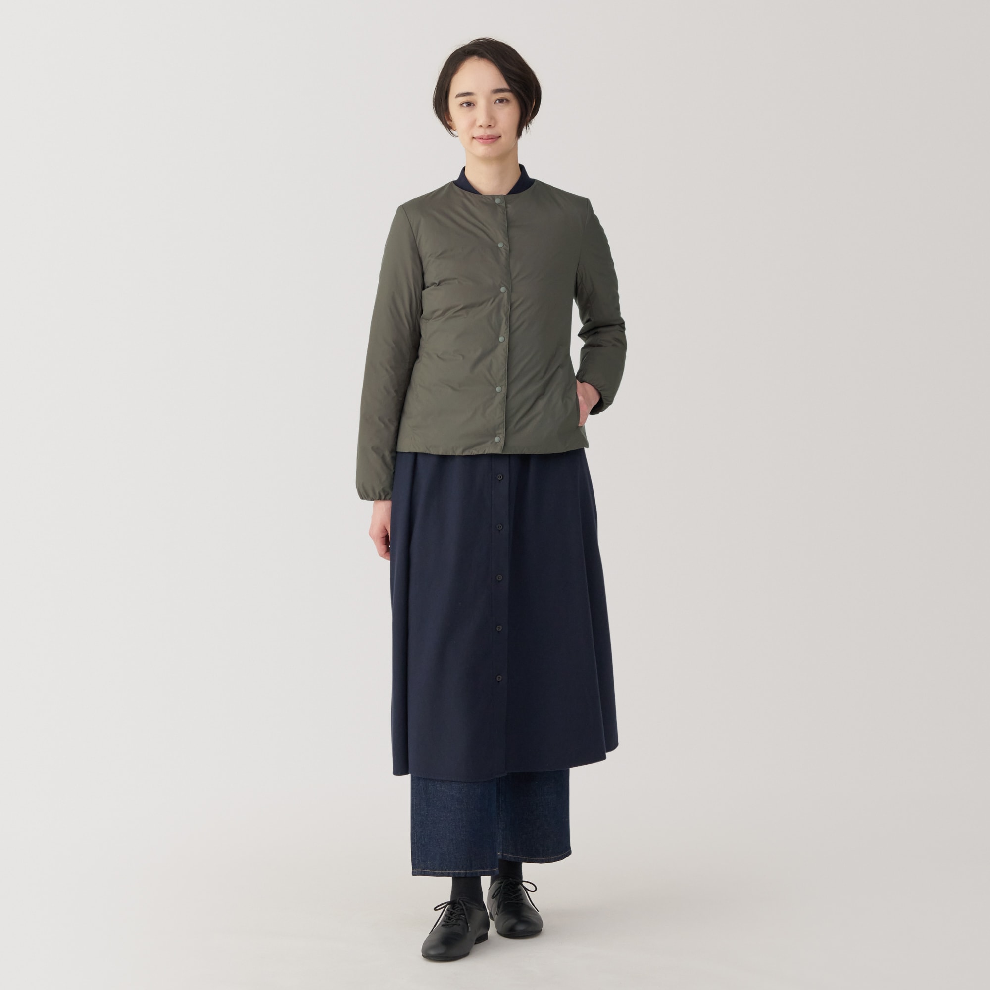 婦人　軽量ダウンノーカラージャケット（帯電防止裏地）