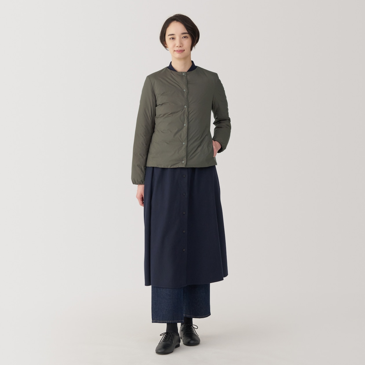 婦人　軽量ダウンノーカラージャケット（帯電防止裏地）