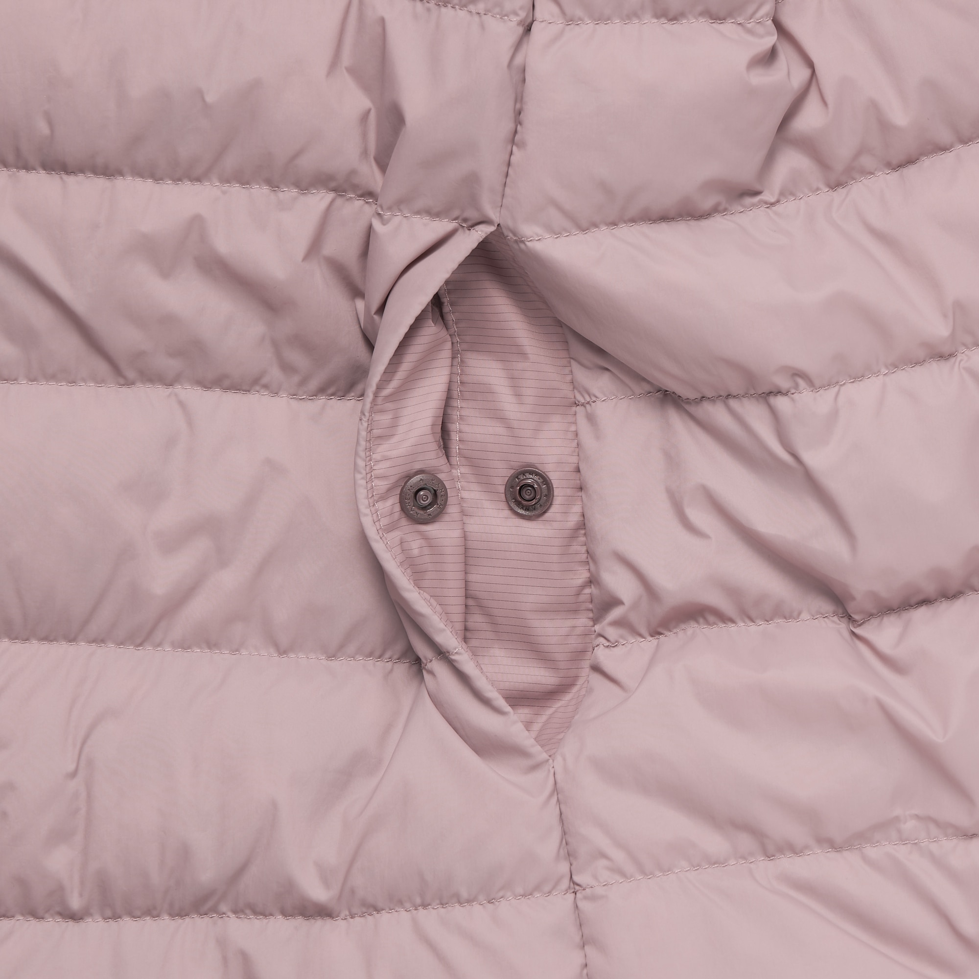 婦人　軽量ダウンノーカラーベスト（帯電防止裏地）