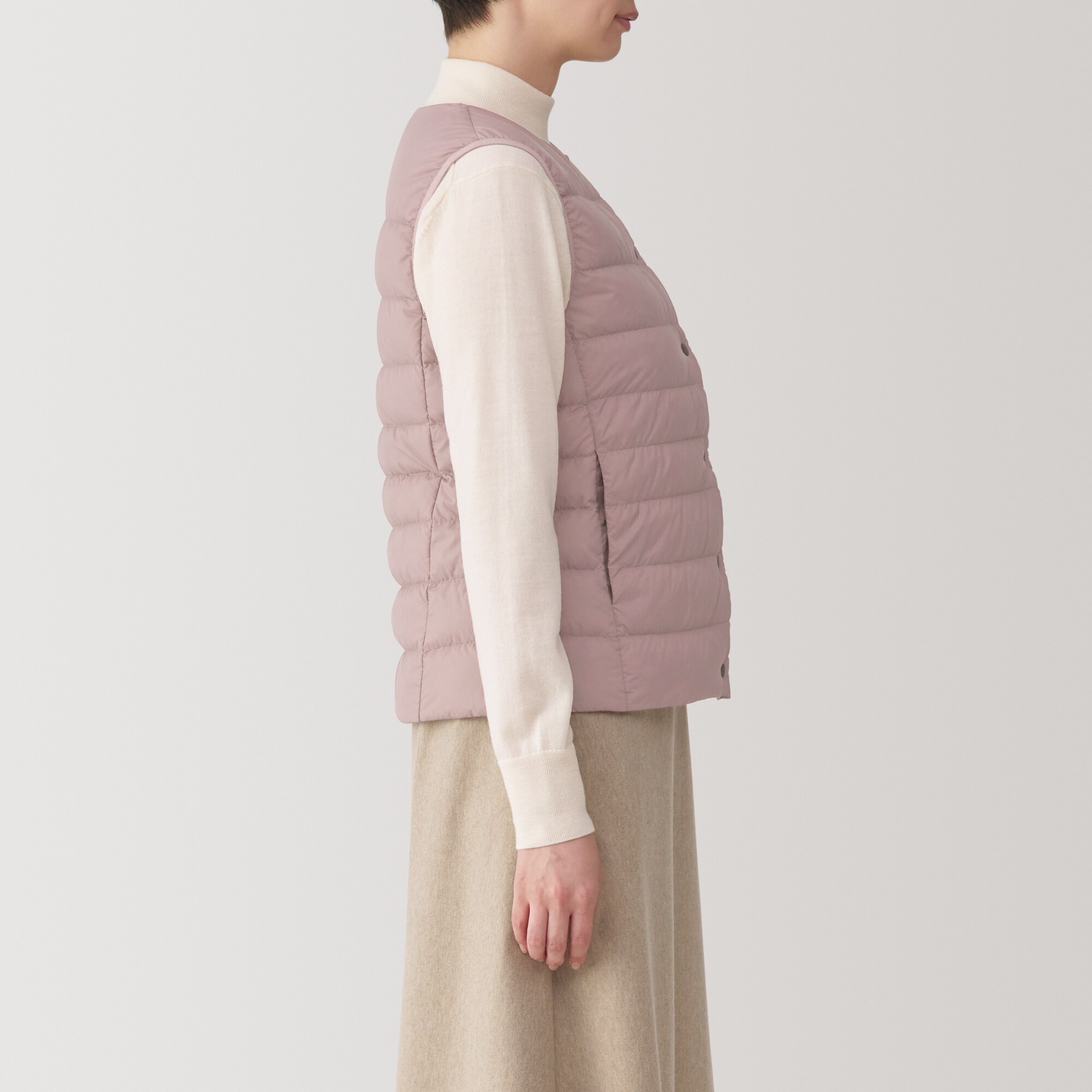 婦人 軽量ダウンノーカラーベスト（帯電防止裏地） | 無印良品