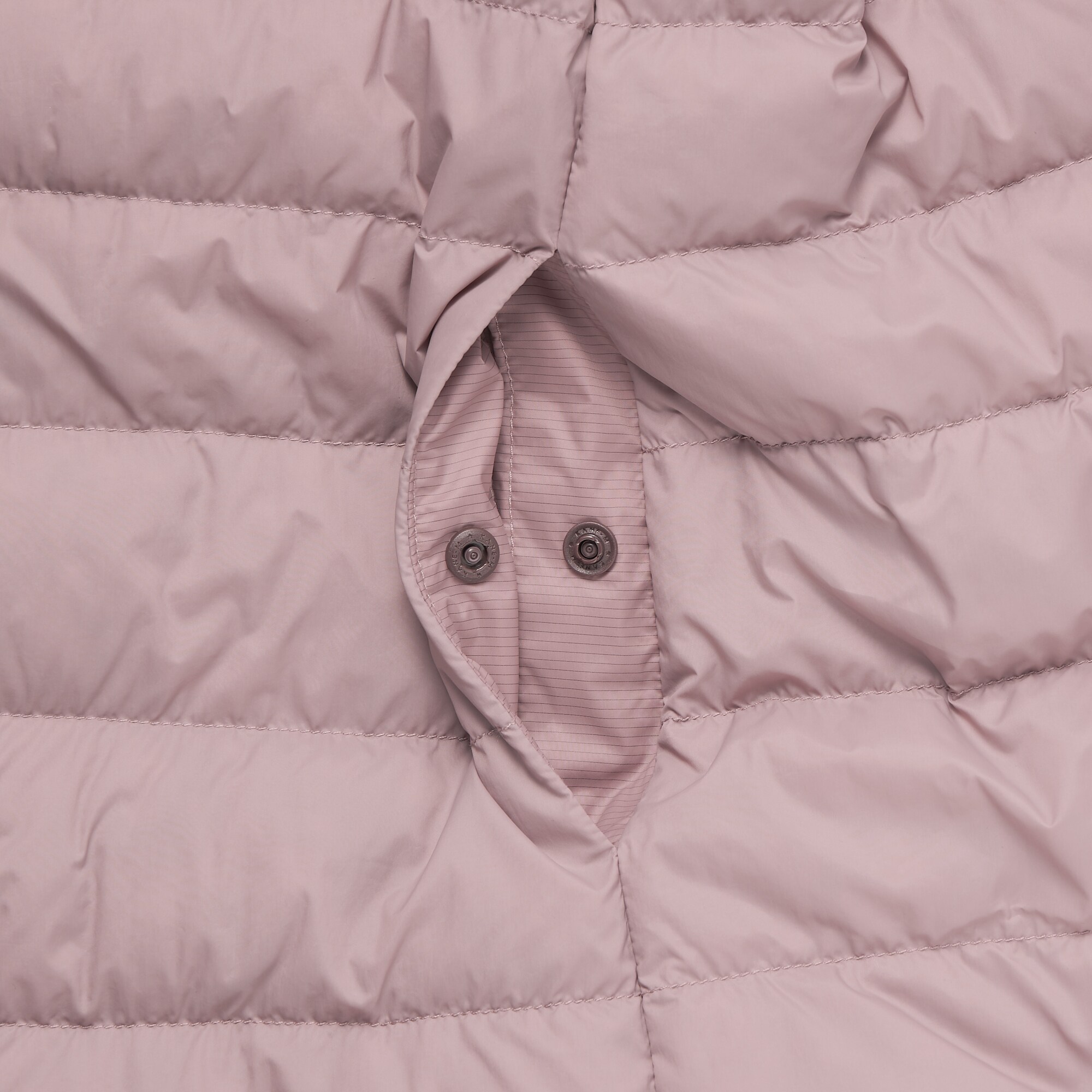 婦人　軽量ダウンノーカラーベスト（帯電防止裏地）