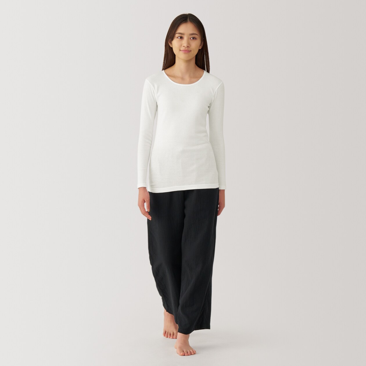 婦人　あったか綿　クルーネック長袖Ｔシャツ
