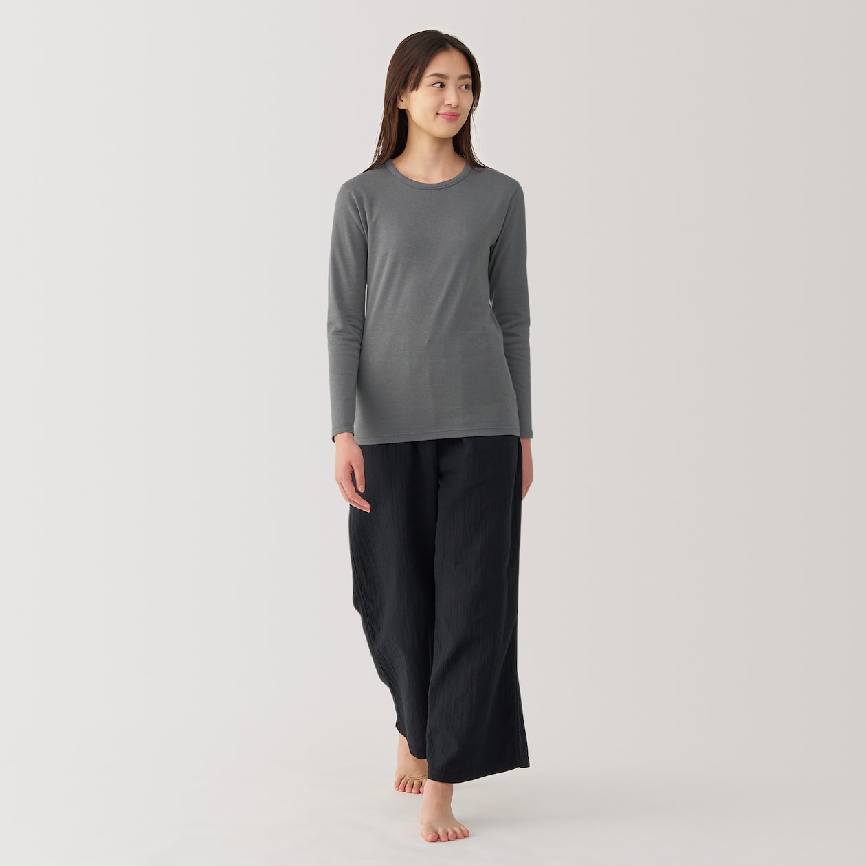 婦人　あったか綿　厚手　クルーネック長袖Ｔシャツ