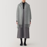 ウール　ひざ掛けにもなる　大判ストール