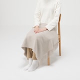 ウール　ひざ掛けにもなる　大判ストール