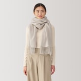 ウール　ひざ掛けにもなる　大判ストール