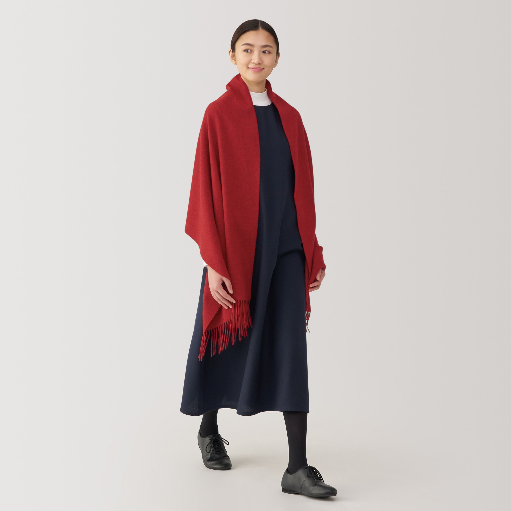 ウール　ひざ掛けにもなる　大判ストール