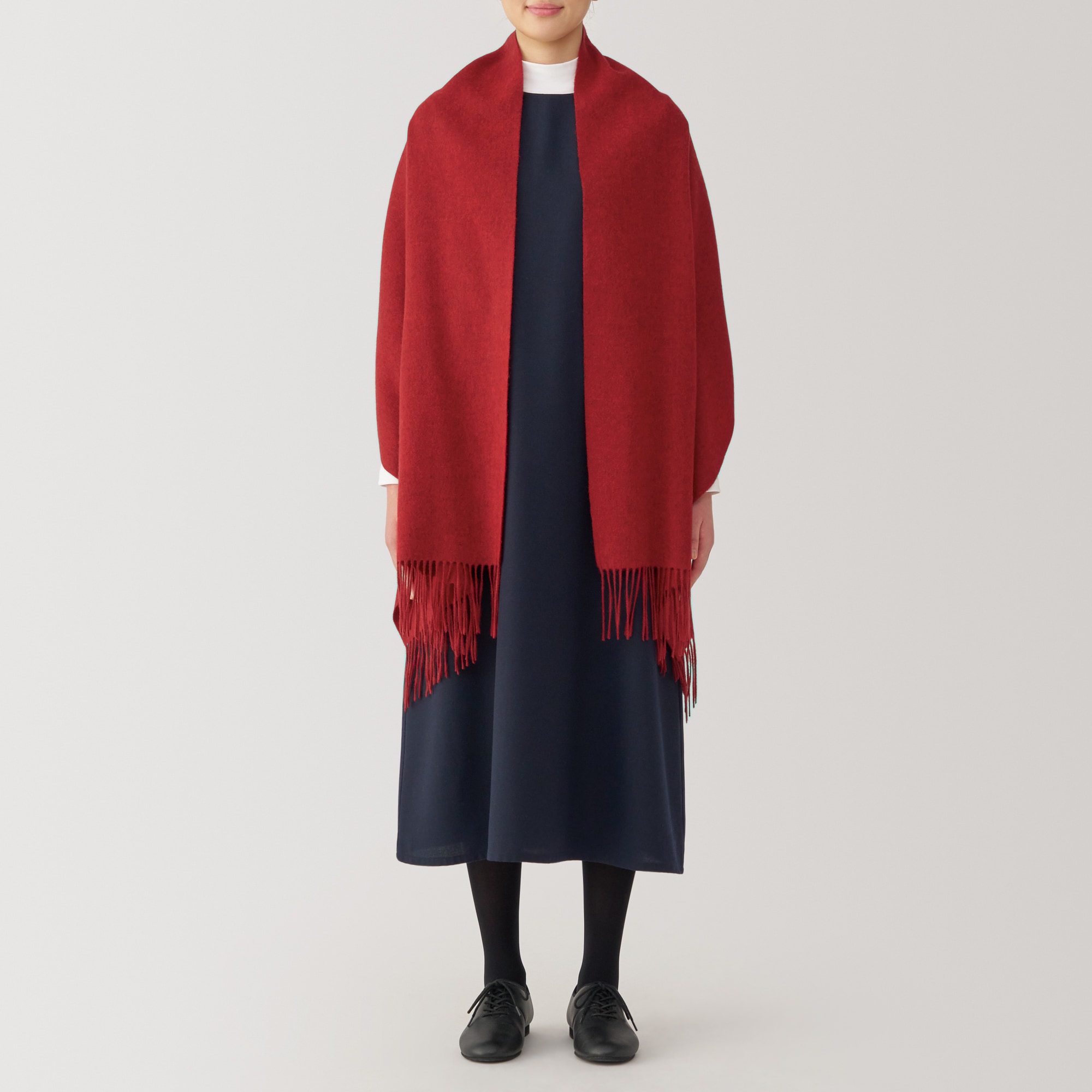 ウール　ひざ掛けにもなる　大判ストール