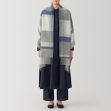 ウール　ひざ掛けにもなる　大判ストール（チェック）