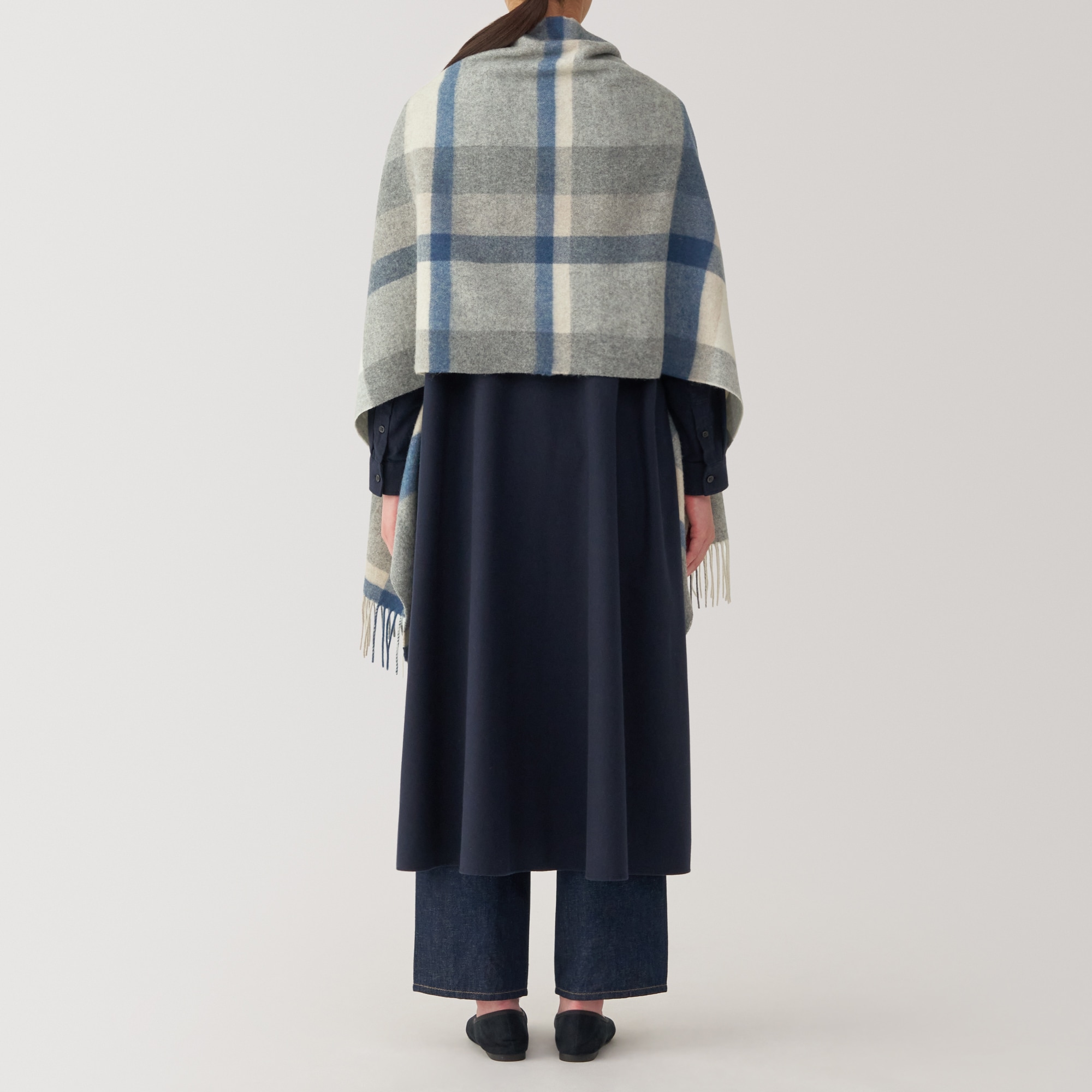 ウール　ひざ掛けにもなる　大判ストール（チェック）