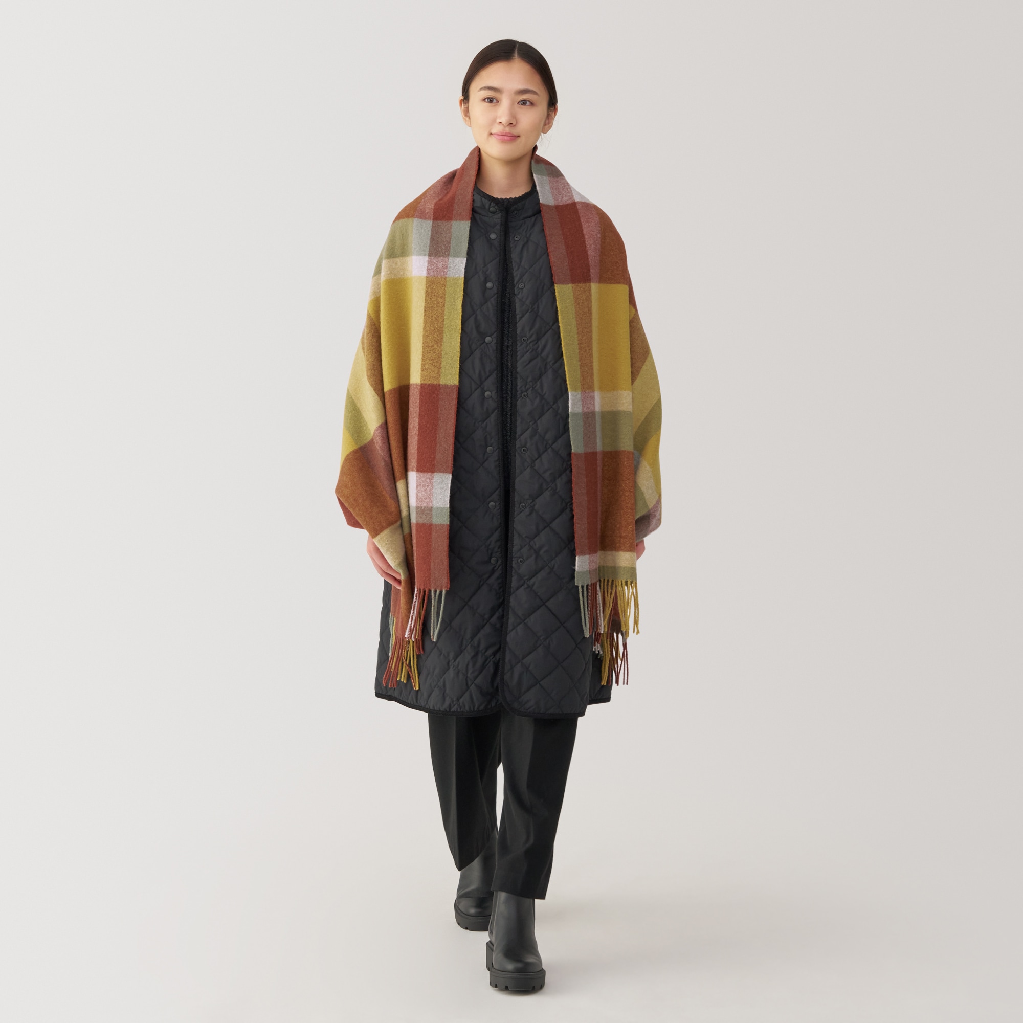 ウール　ひざ掛けにもなる　大判ストール（チェック）