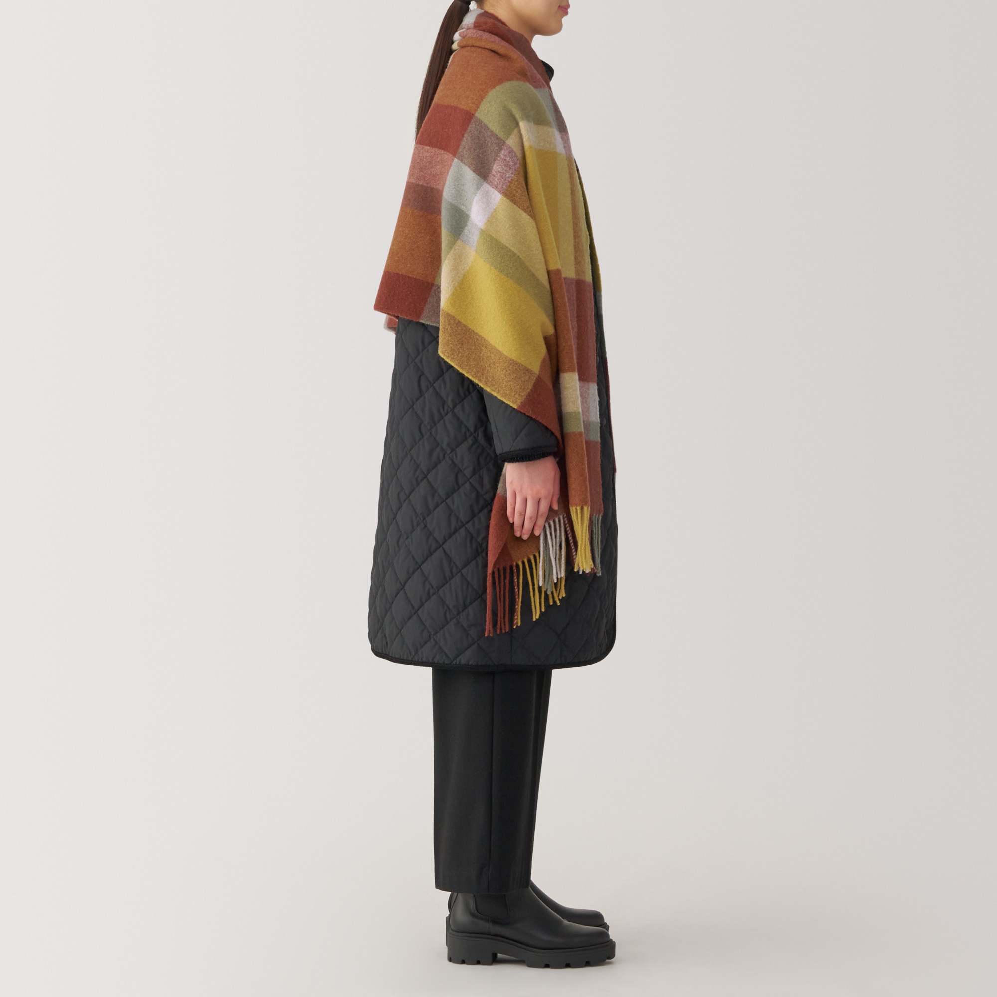 ウール　ひざ掛けにもなる　大判ストール（チェック）