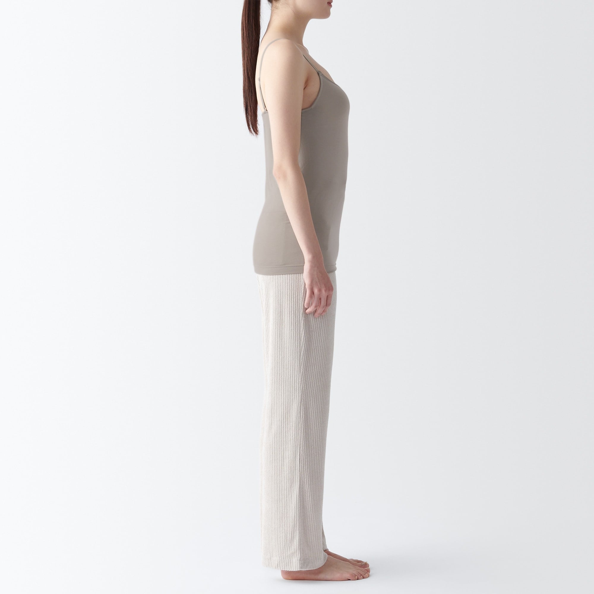 婦人　なめらかブラキャミソール