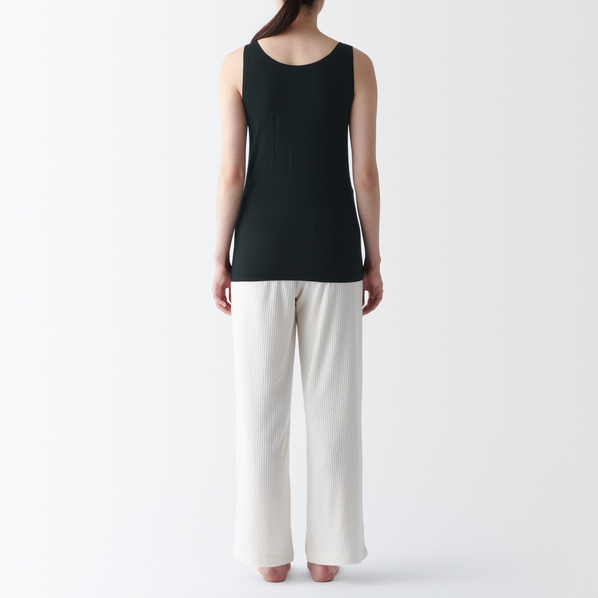 婦人　なめらかブラタンクトップ