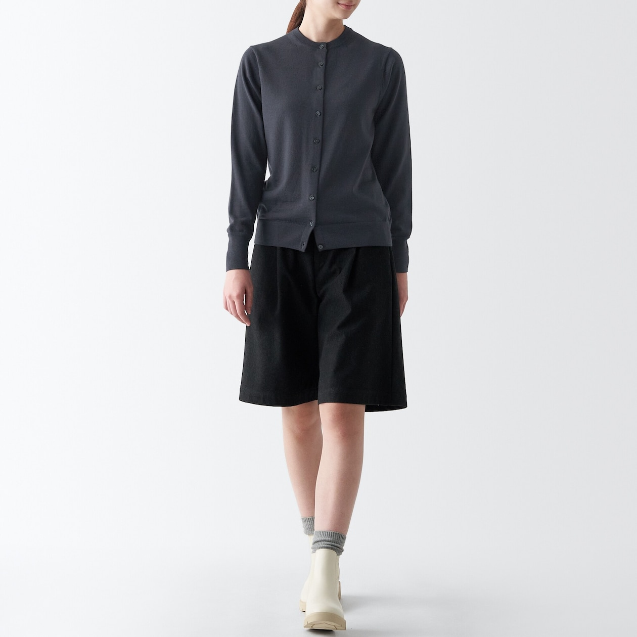 婦人　洗えるウールハイゲージクルーネックカーディガン