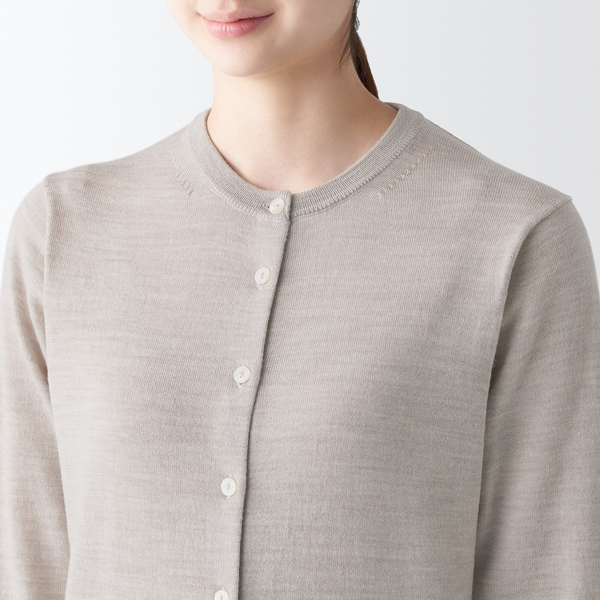 婦人　洗えるウールハイゲージクルーネックカーディガン