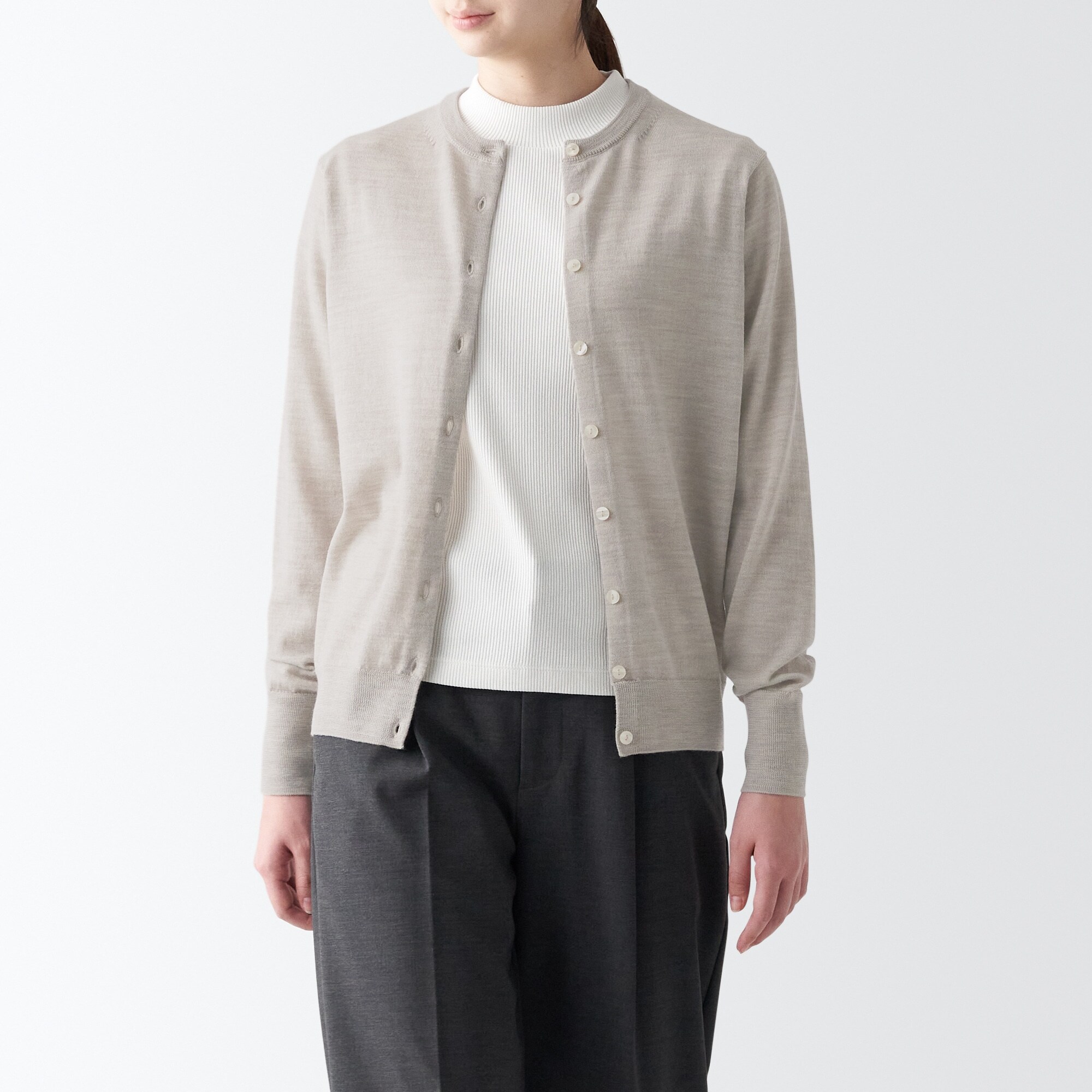 婦人　洗えるウールハイゲージクルーネックカーディガン