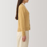 婦人　洗えるウールミドルゲージＶネックカーディガン