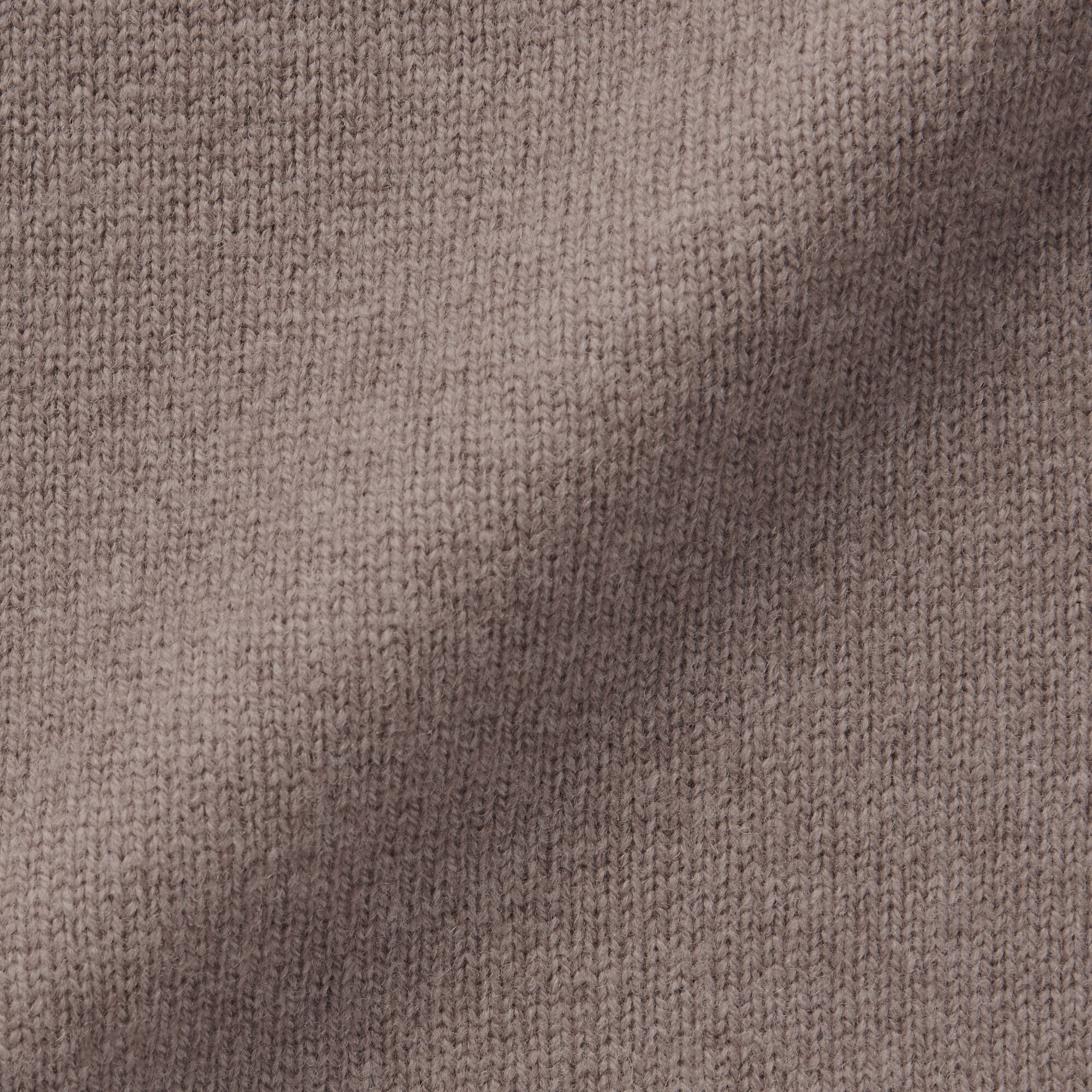 婦人　洗えるウールミドルゲージＶネックカーディガン