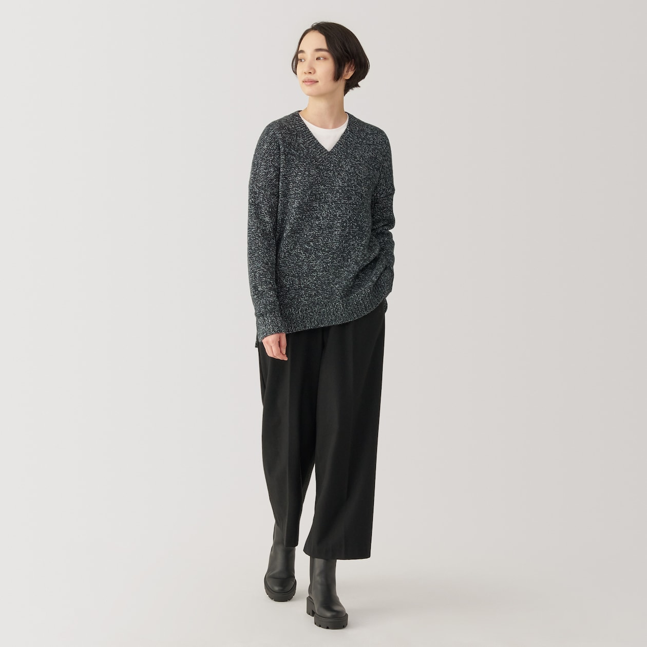 婦人　ヤク混Ｖネックセーター