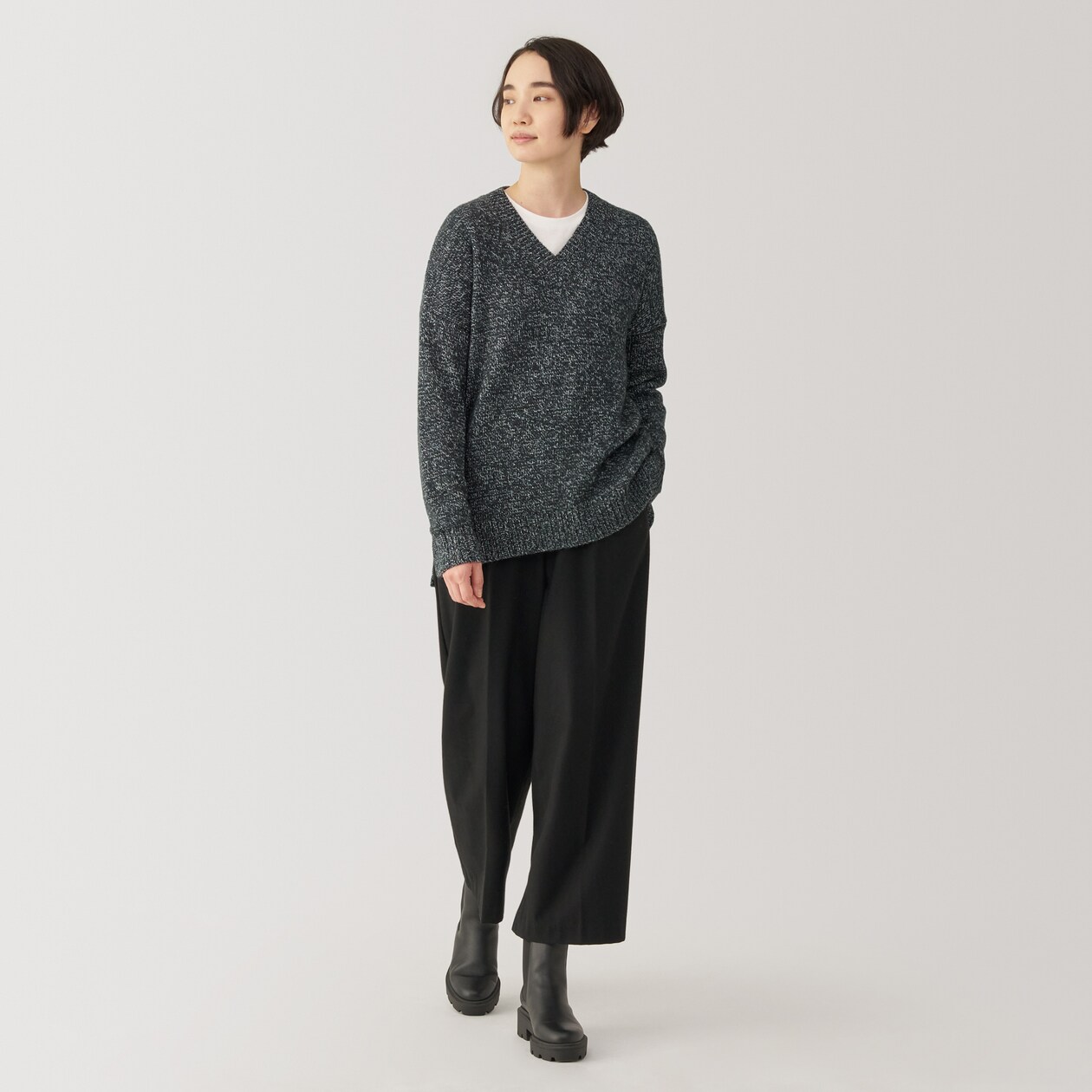 婦人　ヤク混Ｖネックセーター
