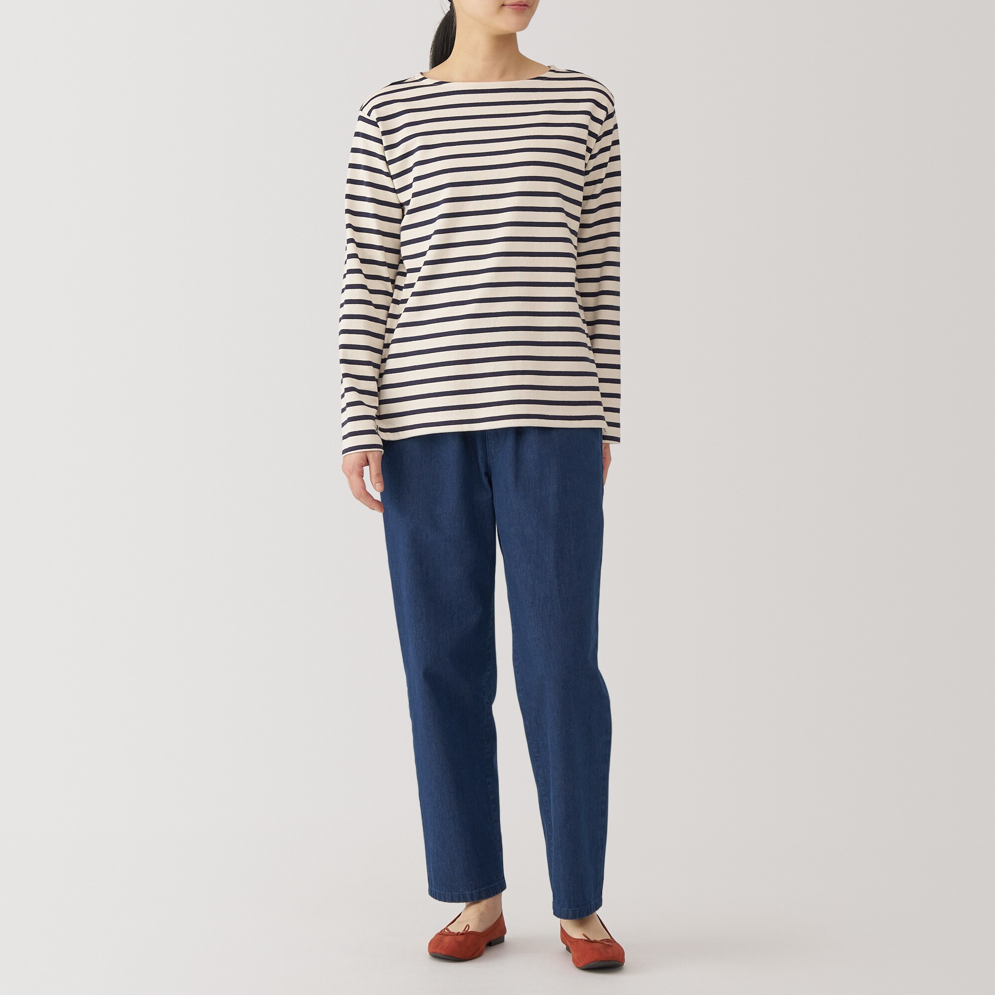 婦人　洗いざらしデニム　イージーテーパードパンツ