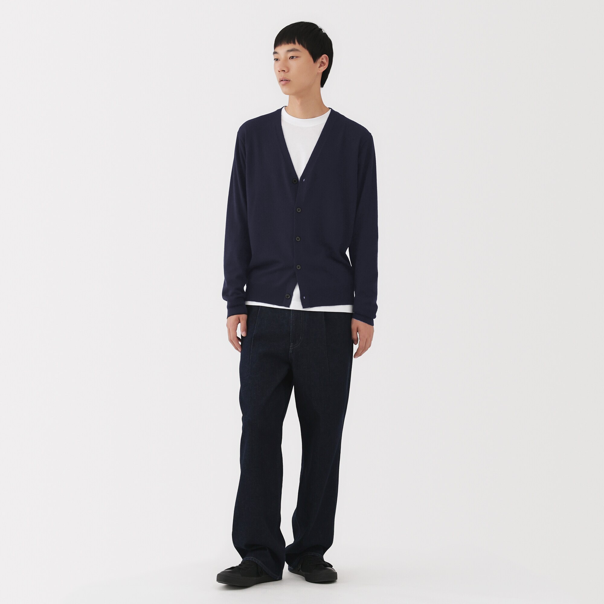 紳士　洗えるウールハイゲージＶネックカーディガン