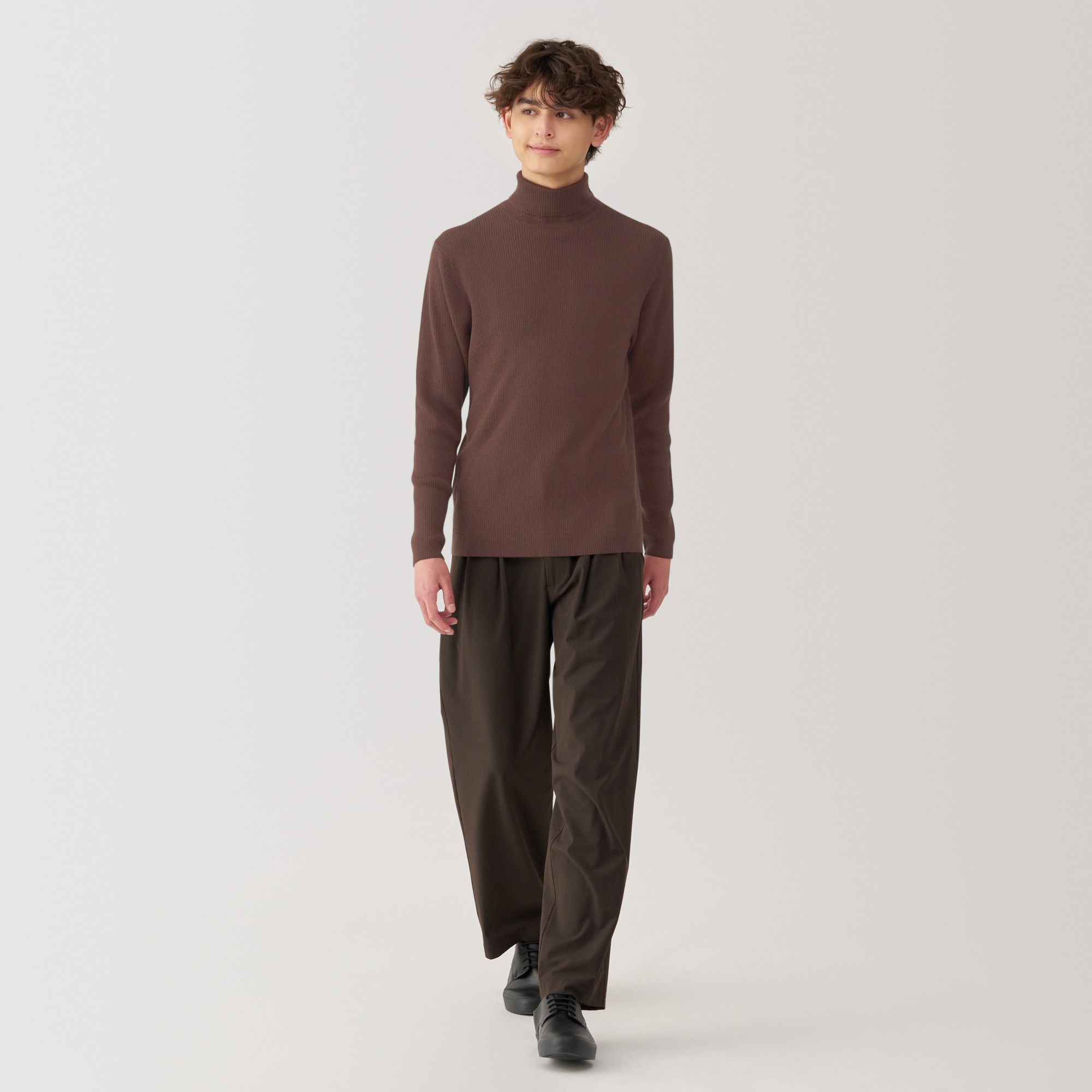 紳士　洗えるウールリブタートルネックセーター