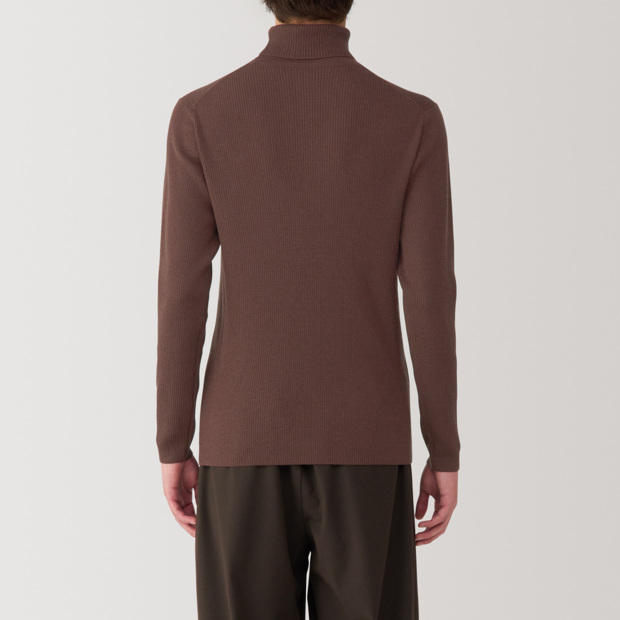 紳士　洗えるウールリブタートルネックセーター