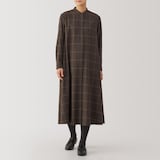 婦人　足なり直角　かかとに合う　タイツ