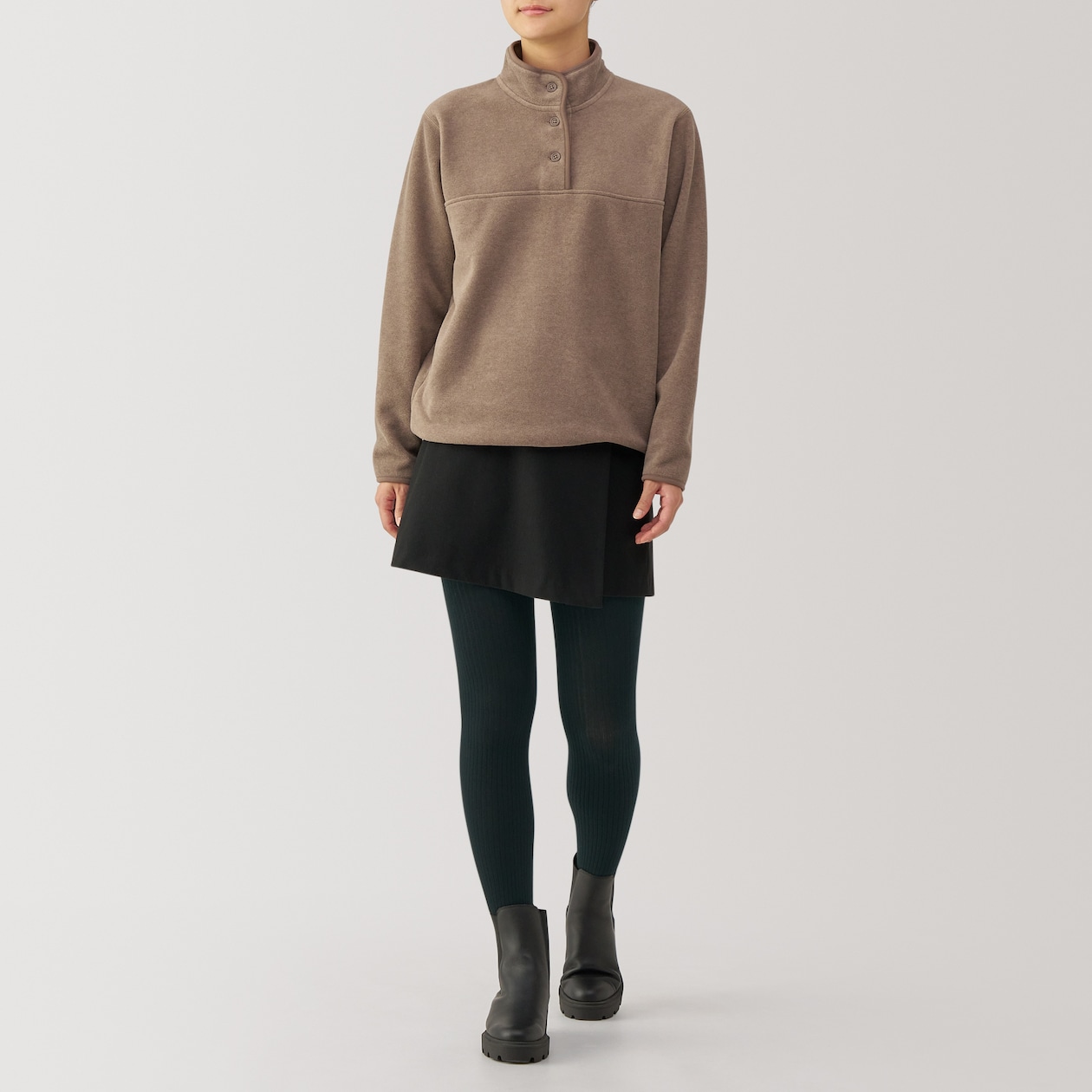 婦人　足なり直角　かかとに合う　リブ編みタイツ