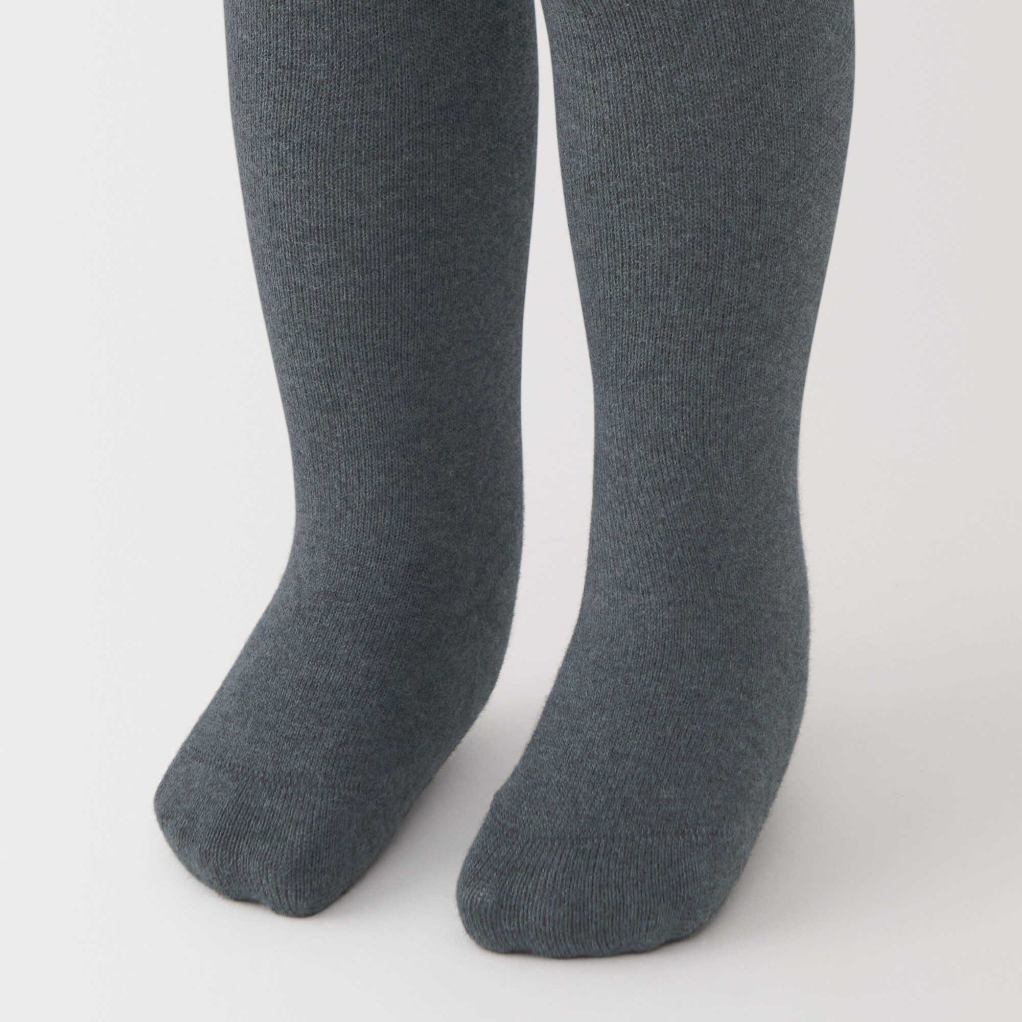 ベビー　足なり直角　かかとに合う　タイツ