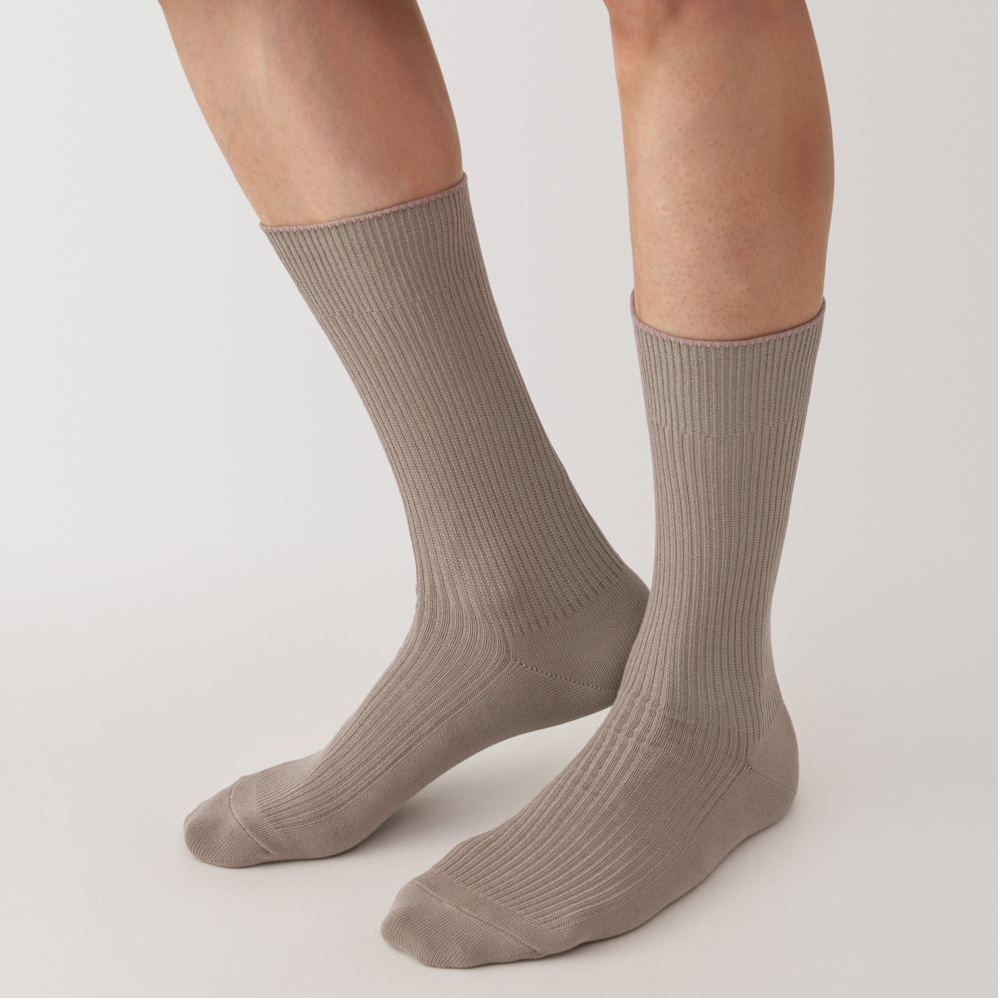 紳士　足なり直角　ズレ落ちにくいリブ編み靴下