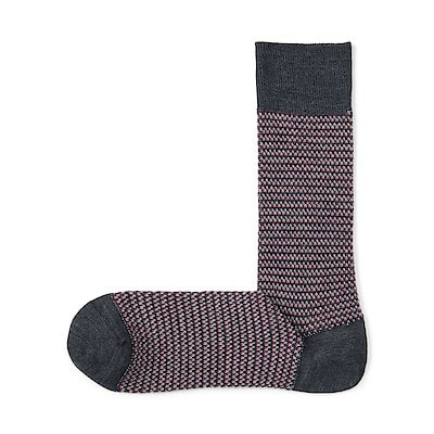 紳士　光沢感のあるウール糸で編んだ　足なり直角　ジャカード柄靴下