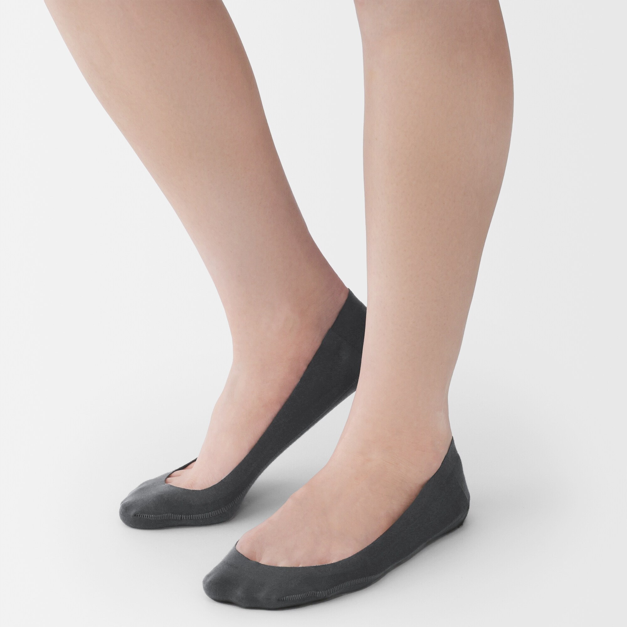 婦人　つま先に縫い目のない　浅履きフットカバー（かかと滑り止め付き）
