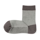 婦人　足なり直角　履き口やわらか　千鳥柄ショート丈靴下（口ゴムなし）