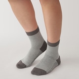 婦人　足なり直角　履き口やわらか　千鳥柄ショート丈靴下（口ゴムなし）