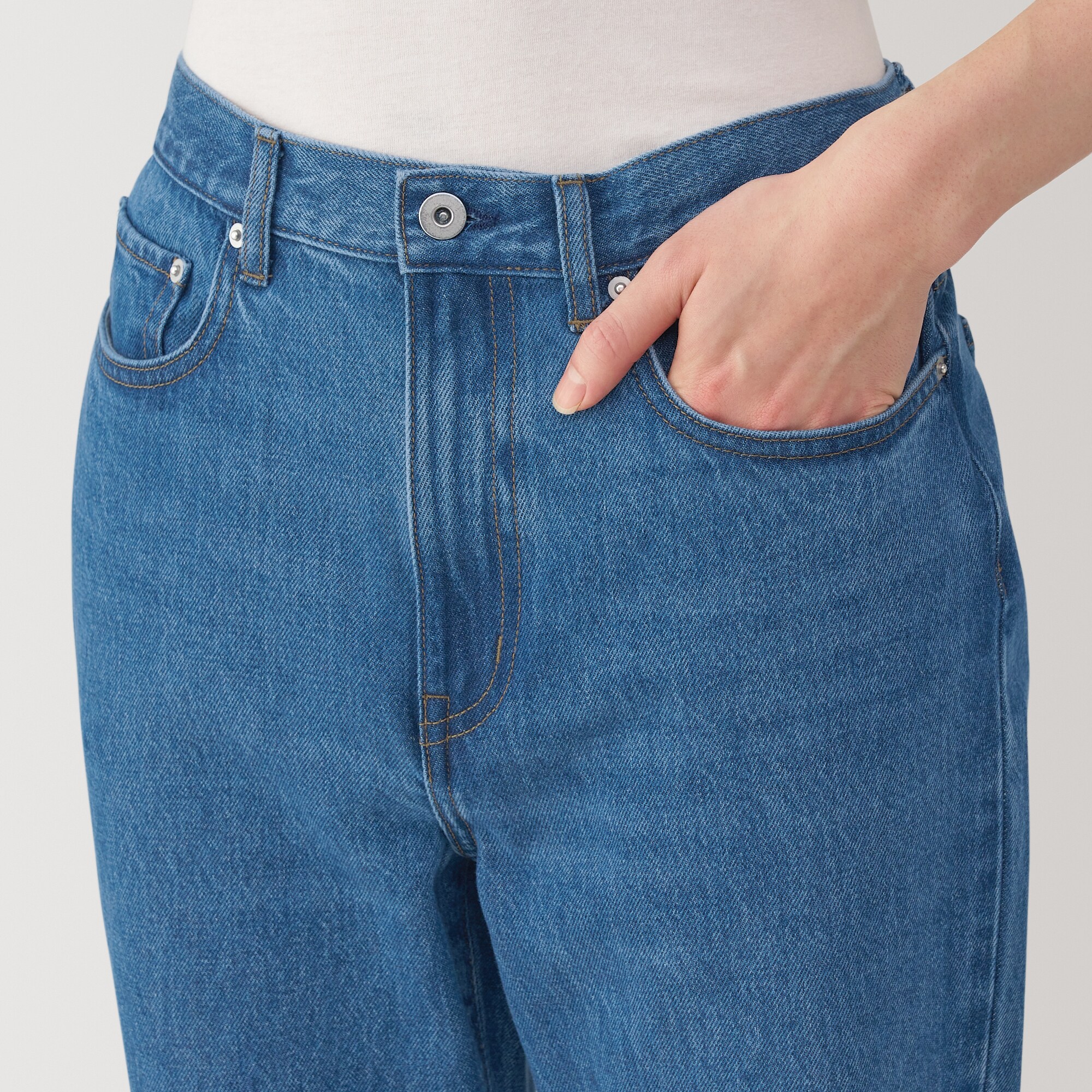 紳士 木の実から作ったカポック混デニムストレートパンツ