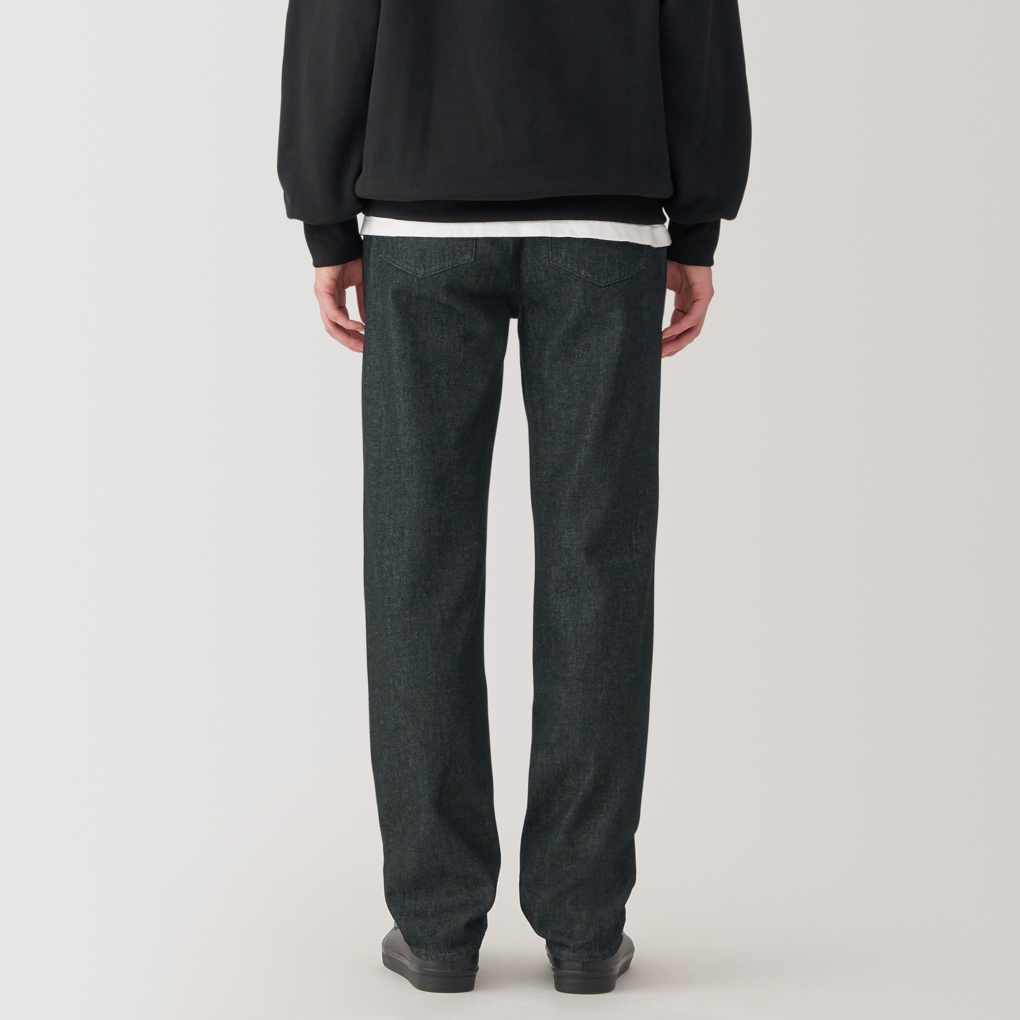 紳士　木の実から作ったカポック混デニムストレートパンツ　黒