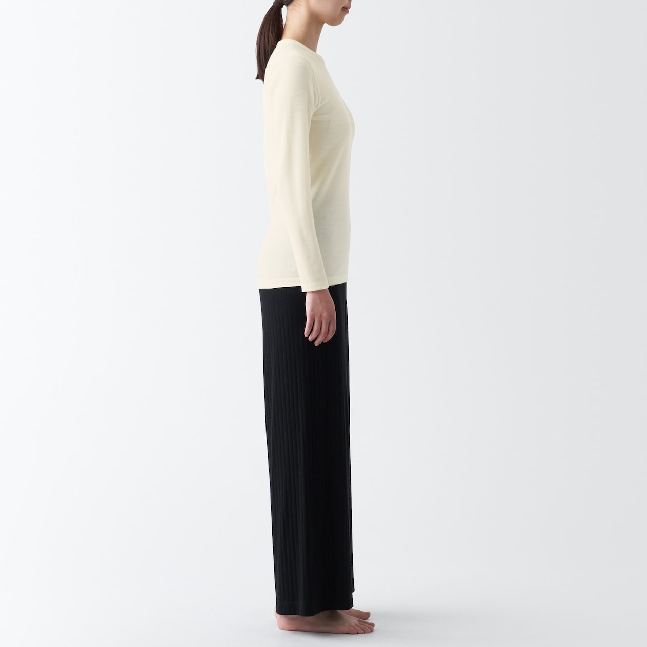 婦人　ウールクルーネック長袖Ｔシャツ