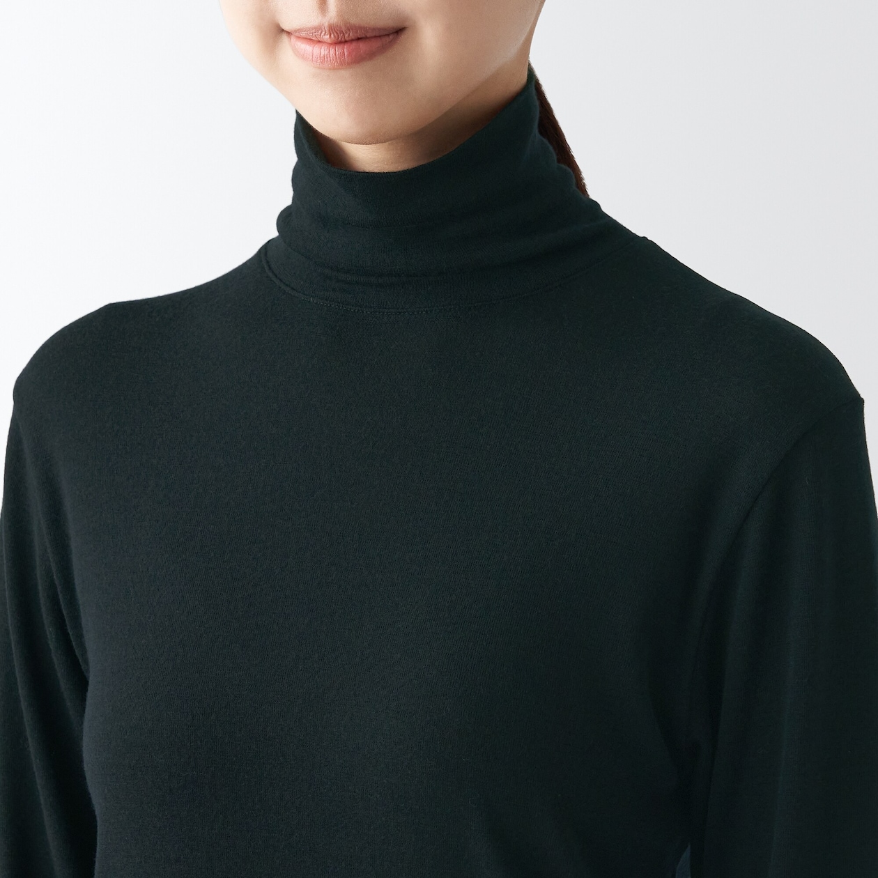 婦人　ウールタートルネック長袖Ｔシャツ