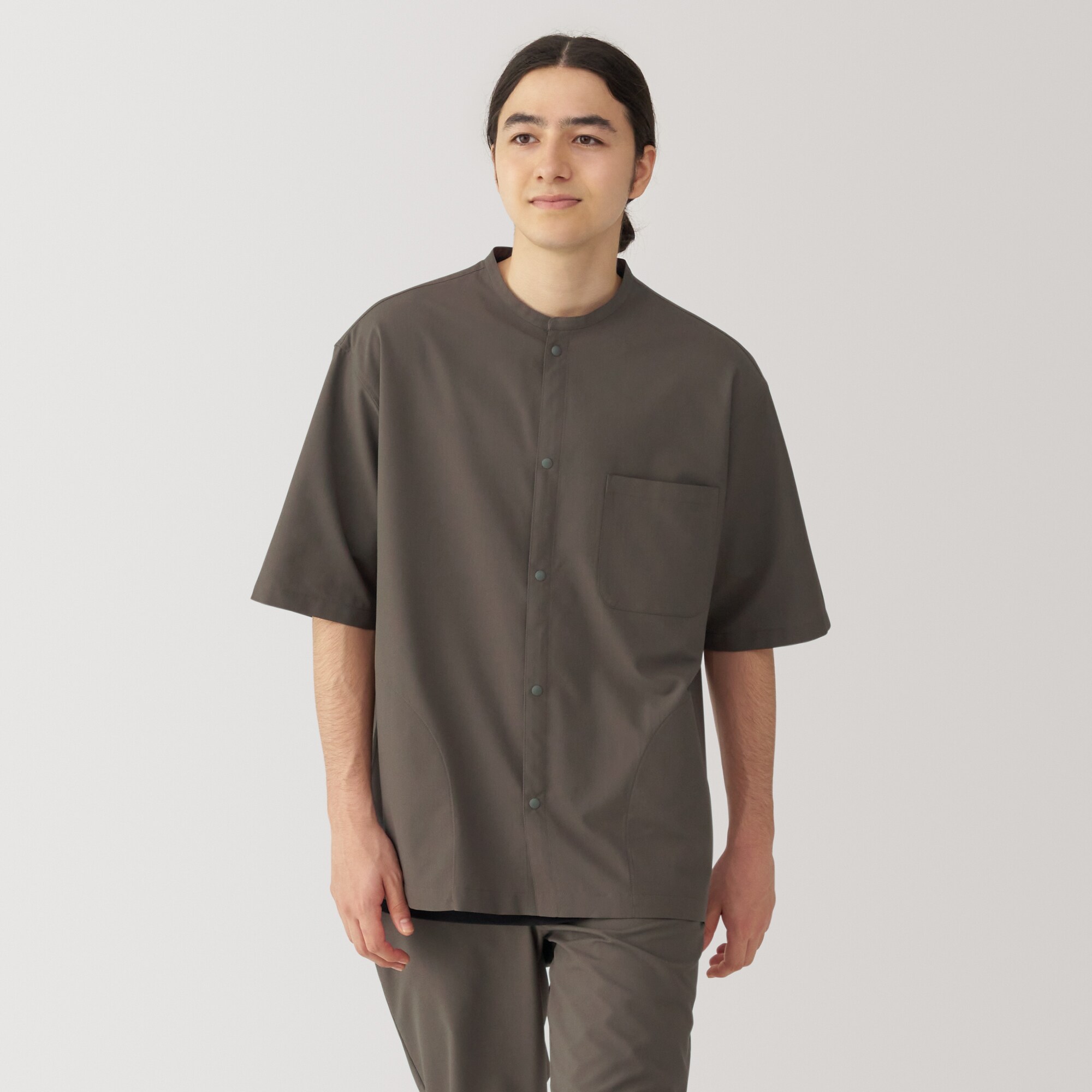 洋服通販 - 新作アイテムを 紳士 風を通す スタンドカラー五分袖シャツ | 無印良品 トップス