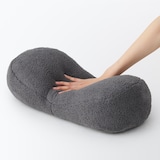 背当てにもなるあたたかマルチミニクッション