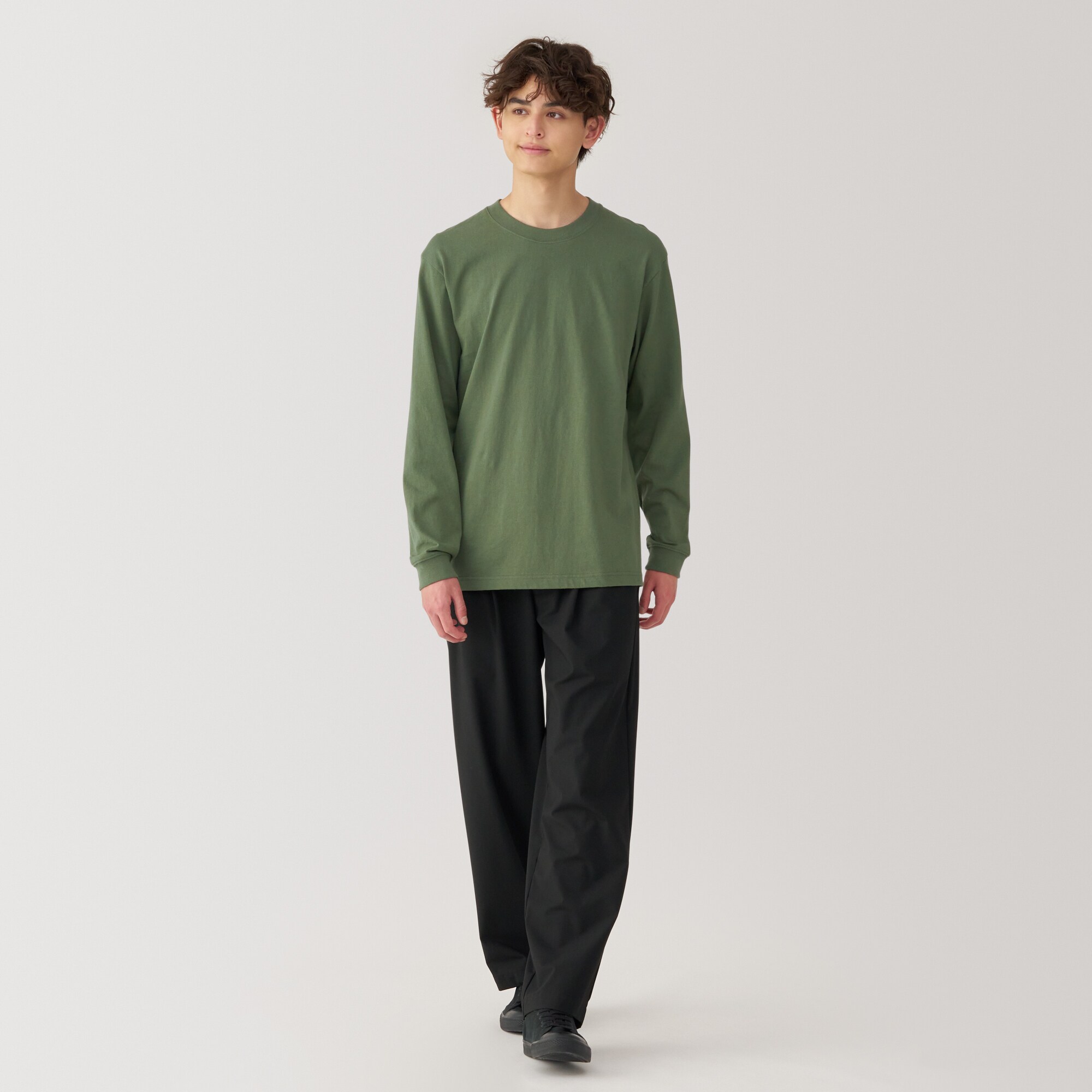 紳士 洗いざらし太番手クルーネック長袖Tシャツ | 無印良品