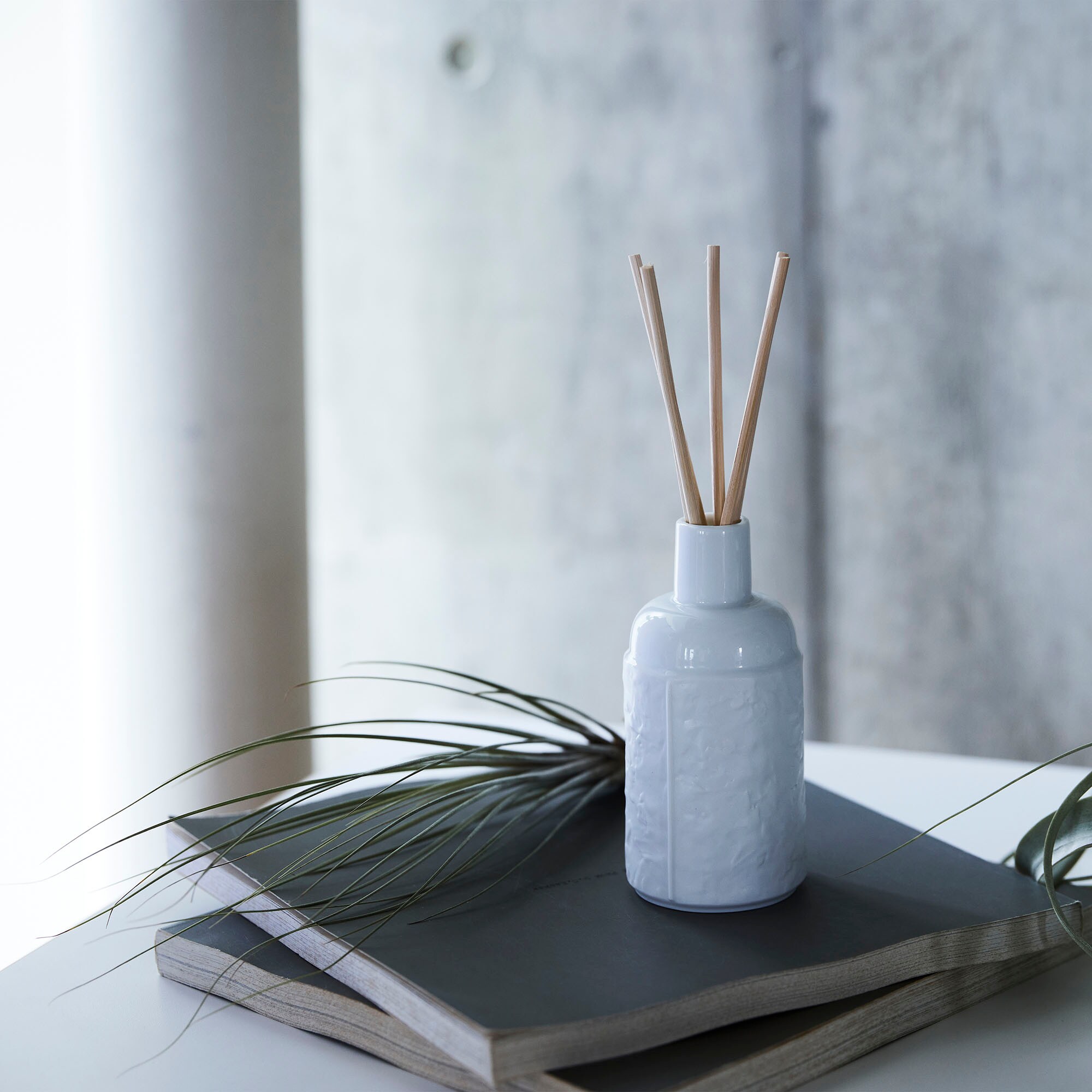 ［ＩＤＥＥ］ｅｎｓｅｍｂｌｅ　フレグランスオイル　ｌｕｚ