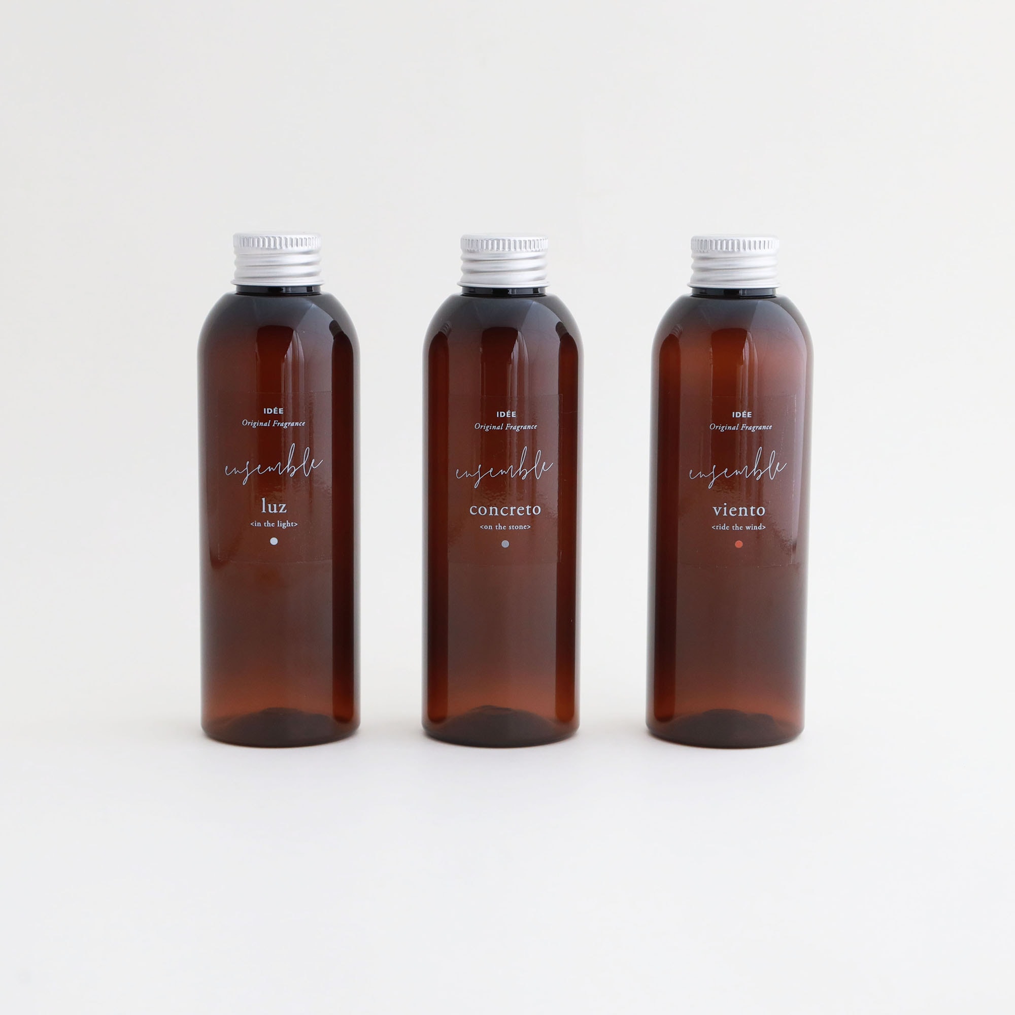 ［ＩＤＥＥ］ｅｎｓｅｍｂｌｅ　フレグランスオイル　ｖｉｅｎｔｏ