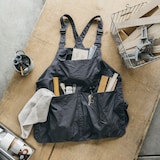 燃えにくい素材を使ったアウトドアエプロン