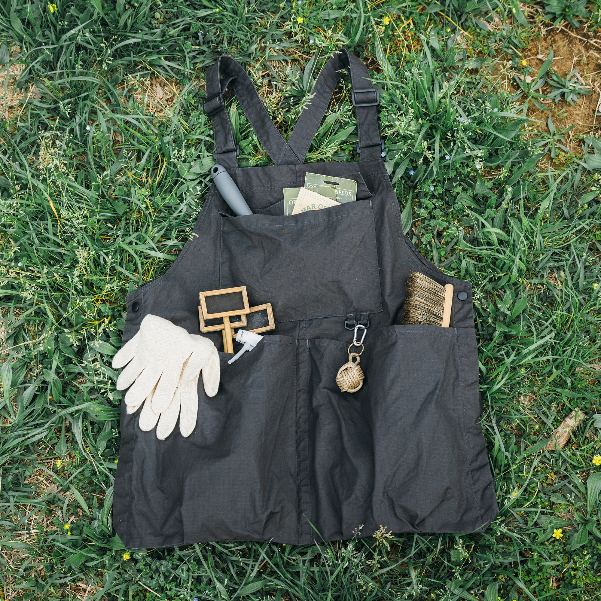 燃えにくい素材を使ったアウトドアエプロン