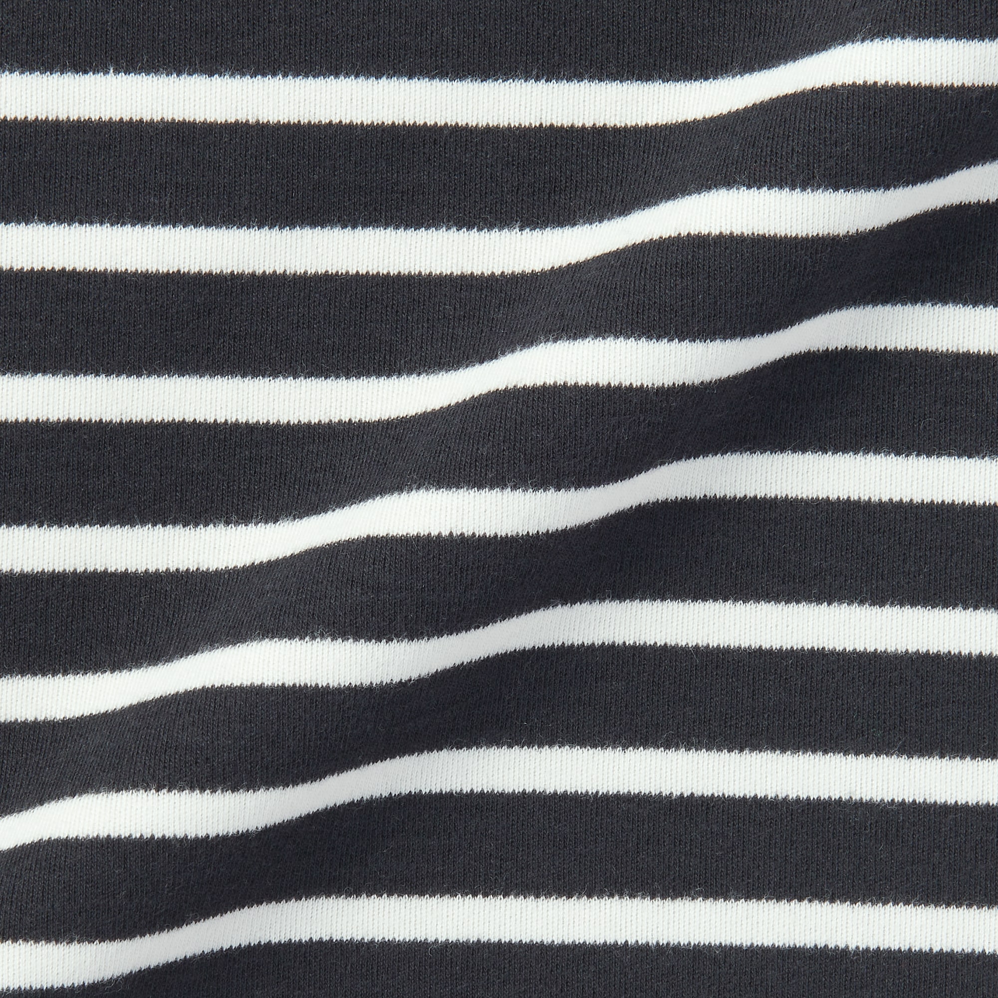 キッズ　起毛スムース編みハイネック長袖Ｔシャツ