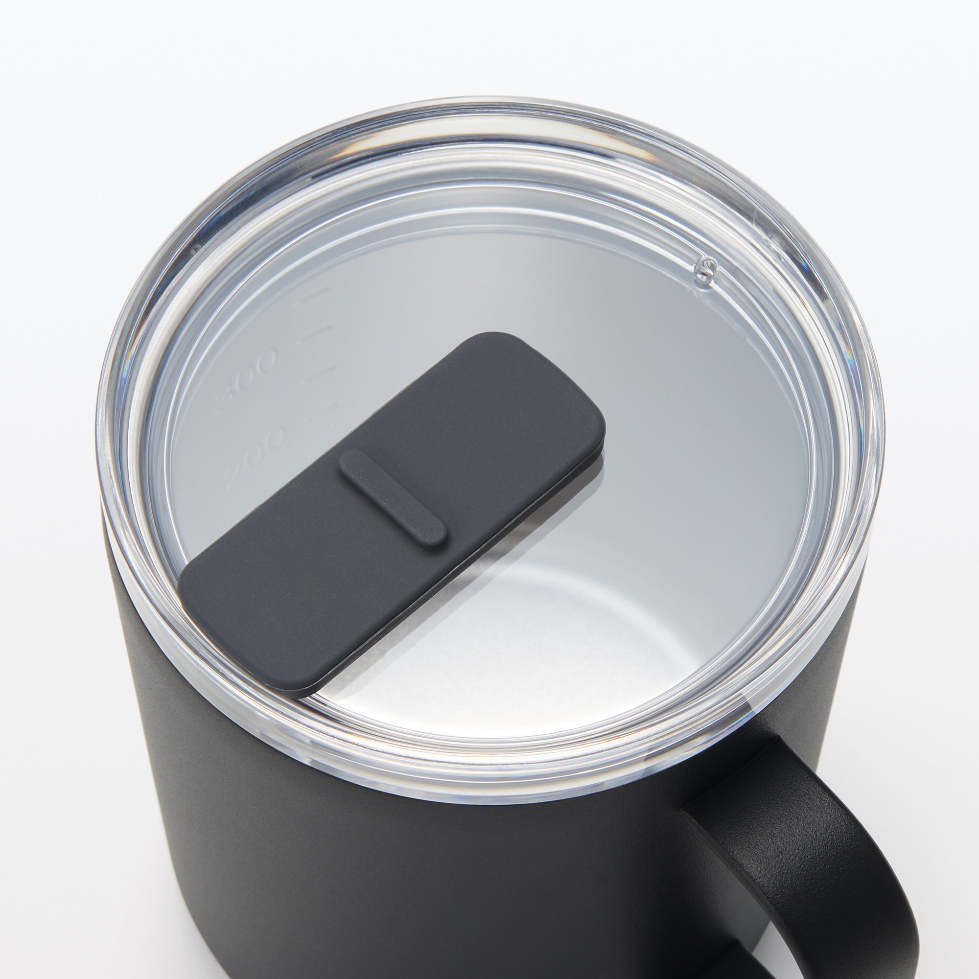 目盛り付き　保温保冷　蓋付きマグカップ